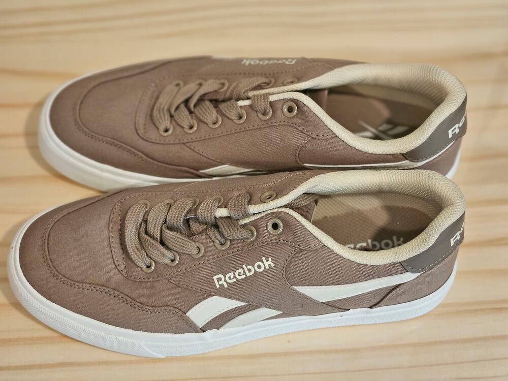 Reebok Women's Canvas Casual Sneakers Taupe Brown Lace-Up Low Top Shoes